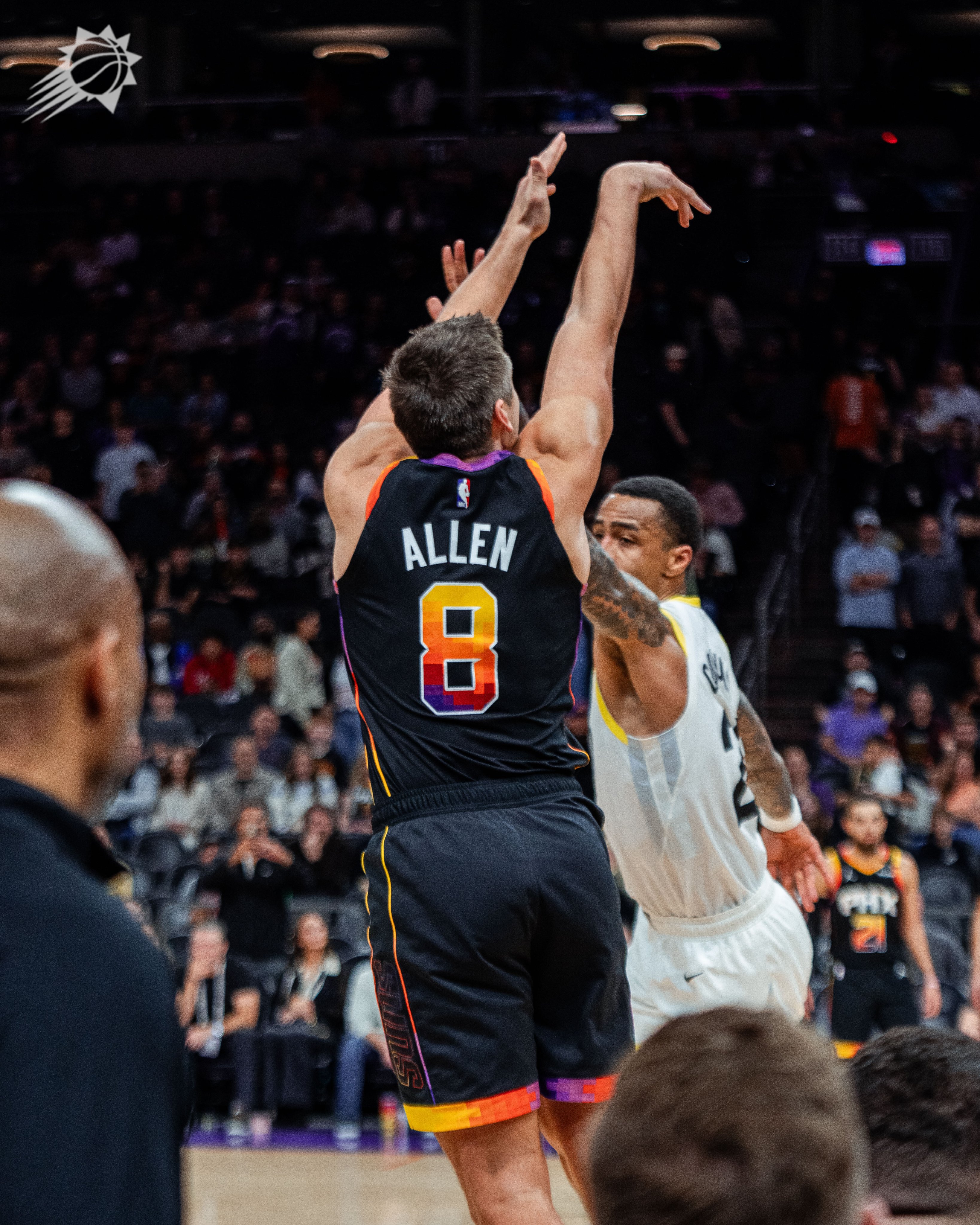 奇才横扫意大利男篮，布克绝境逆转