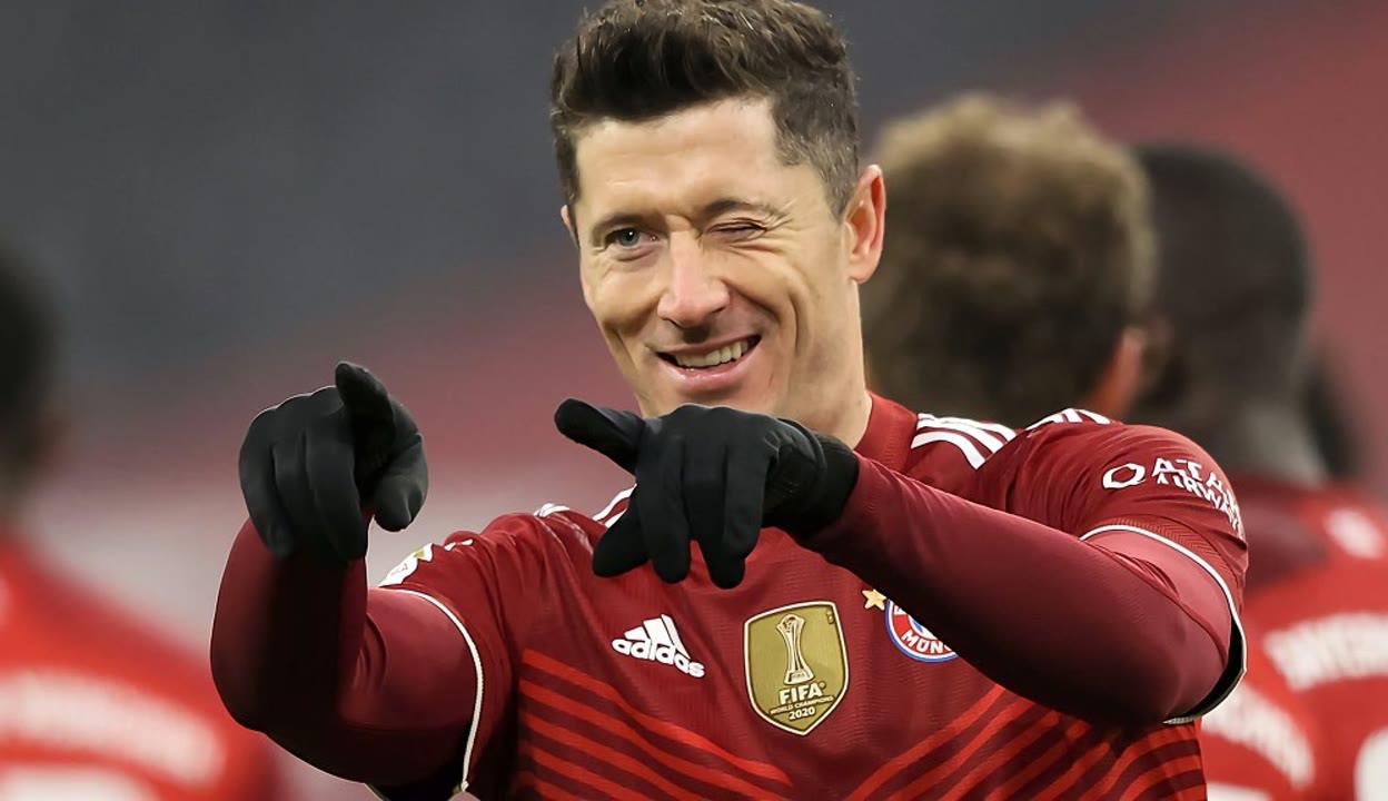 关于曼城绝杀瑞典，莱万打破历史纪录的信息