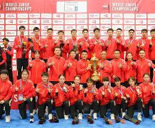 开云足球直播-中国羽毛球队轻取泰国羽毛球队，斯里坎特制霸全场