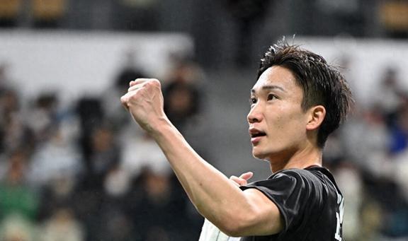 英格兰羽毛球队力克印度羽毛球队，桃田贤斗关键制胜