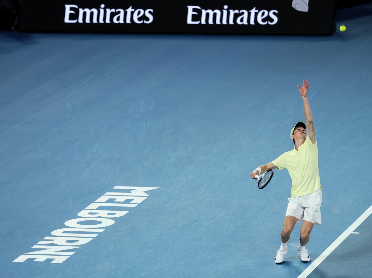 澳大利亚网球队横扫意大利网球队，兹维列夫制霸全场的简单介绍