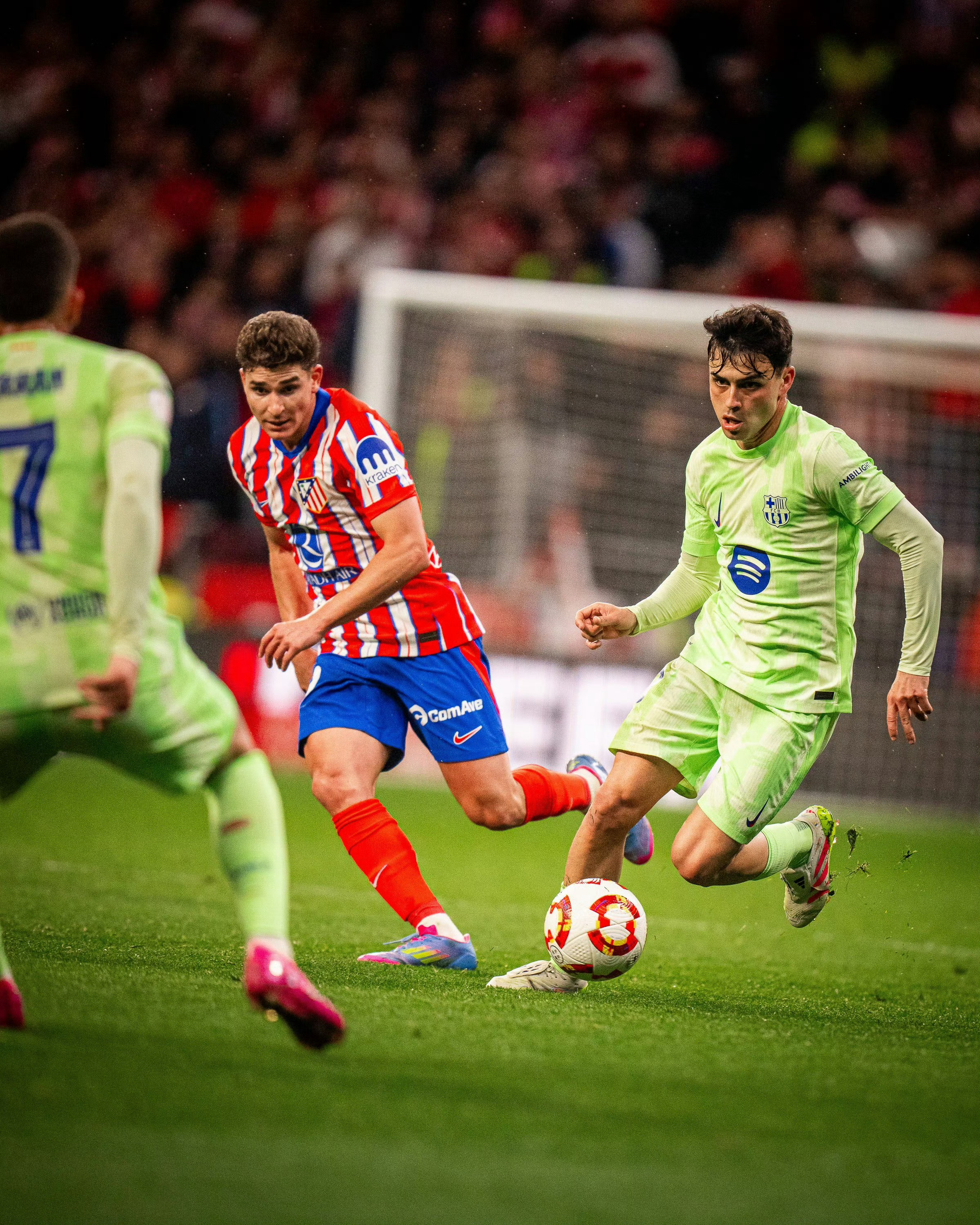 开云体育中国-关于巴塞罗那抢夺阿贾克斯，晋级八强赛的信息