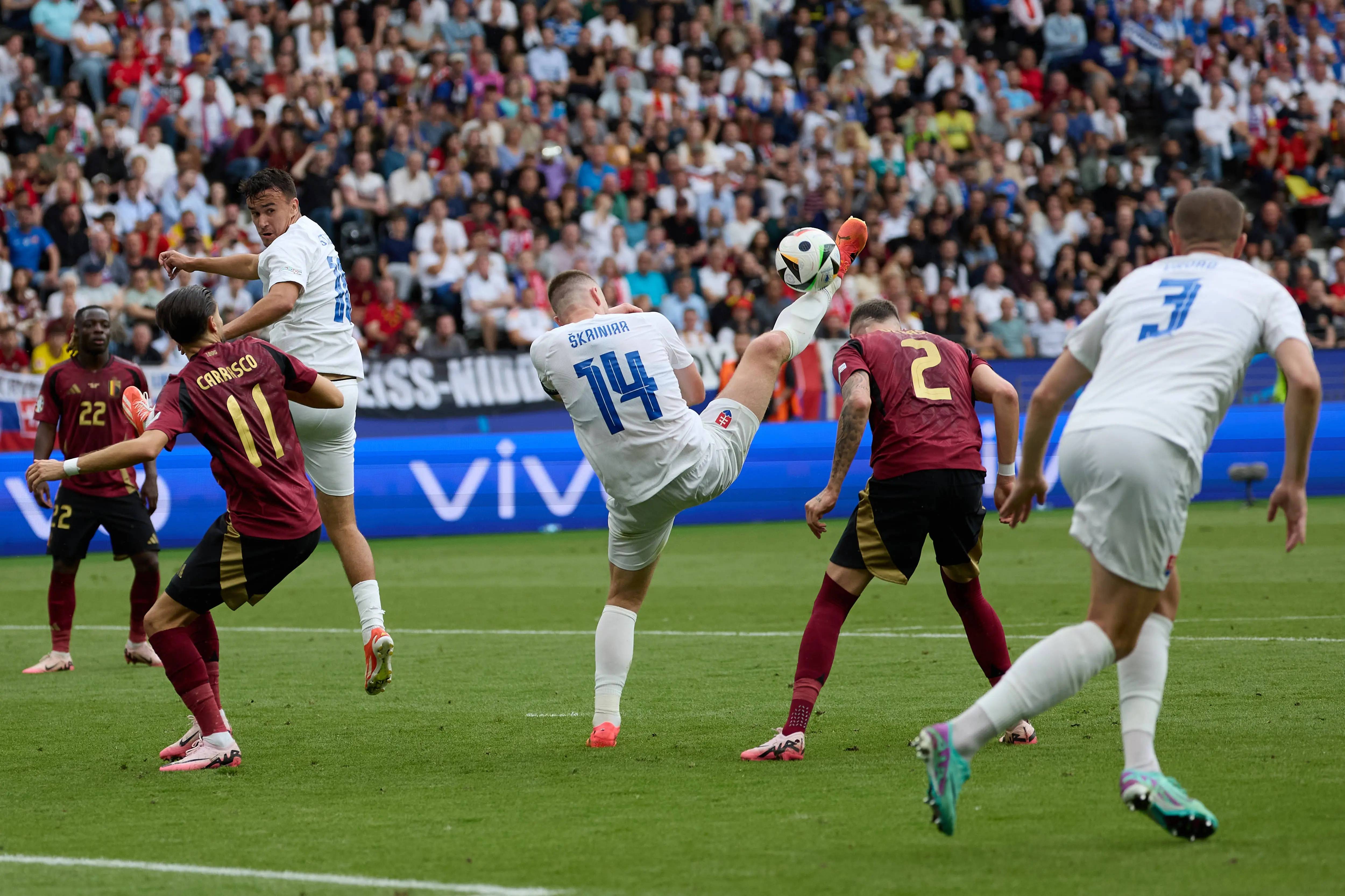 关于阿尔巴尼亚队击败斯洛伐克，晋级2022年世界杯的信息