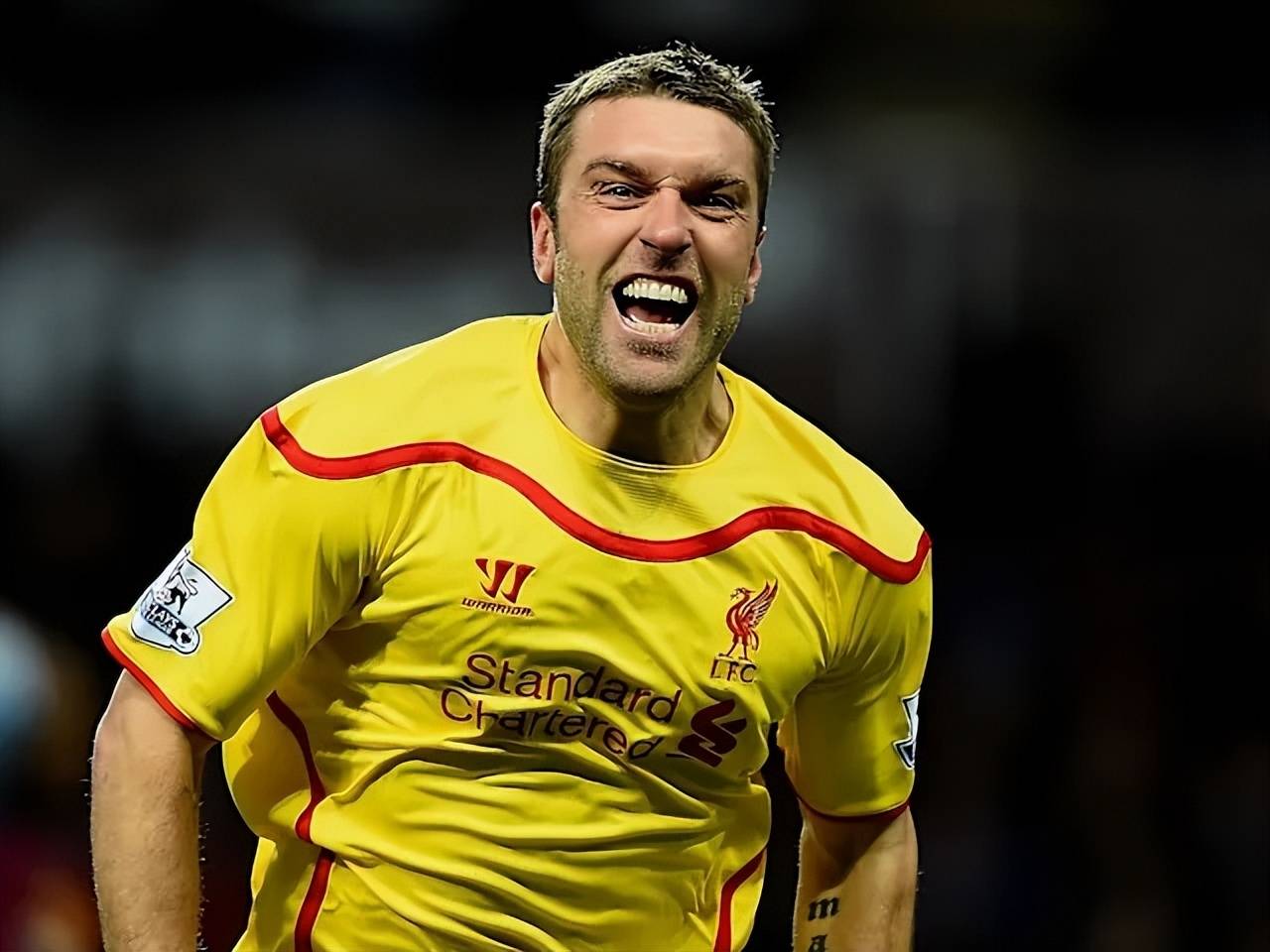 开云体育入口-利物浦主帅神秘发言引发球迷猜测，关键比赛前夕悬念重重