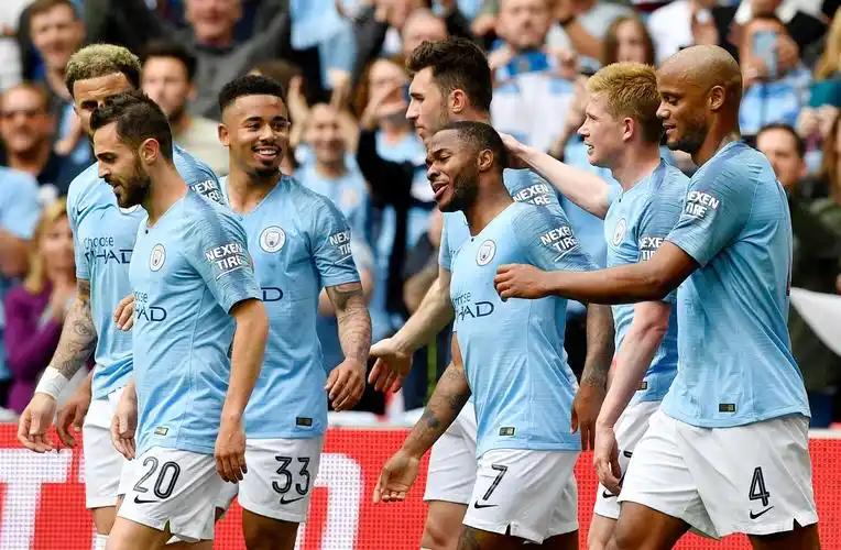 包含曼城全队士气高涨，力争再创佳绩的词条