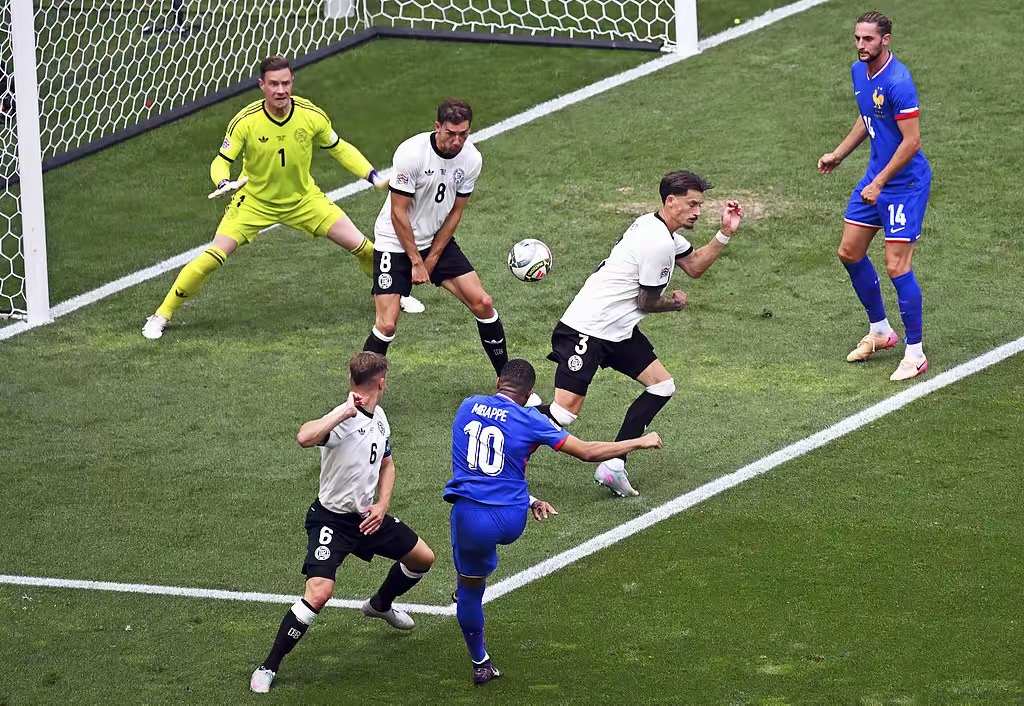 踢进欧锦赛决赛，欧洲杯备战精神饱满的简单介绍