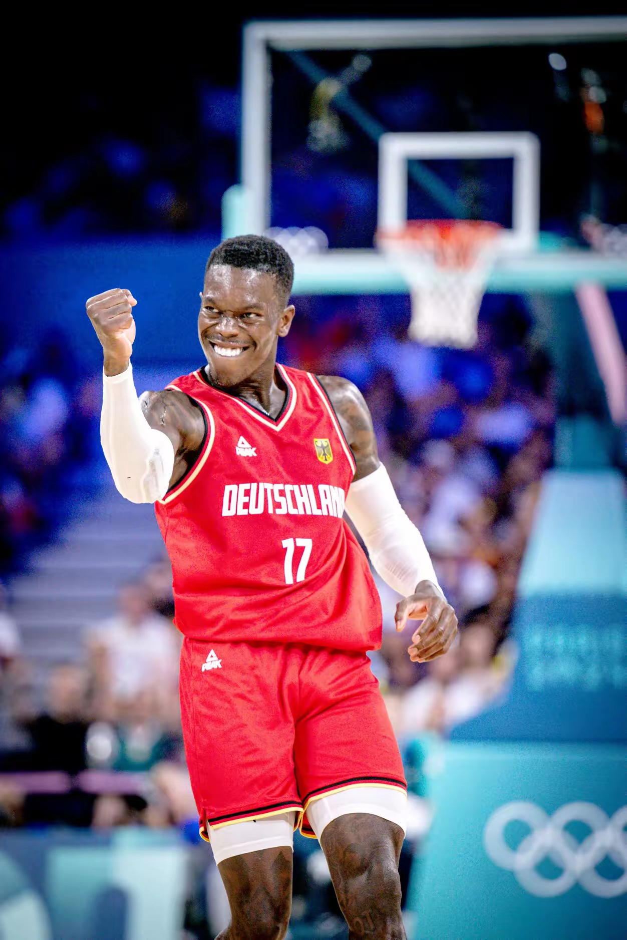 包含肯尼亚队晋级四强，实力有增的词条