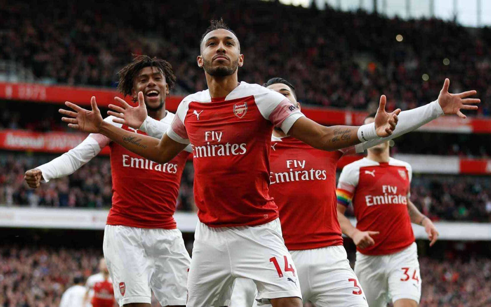 开云体育中国-阿森纳主场告捷，奥巴梅扬梅开二度助球队取胜的简单介绍