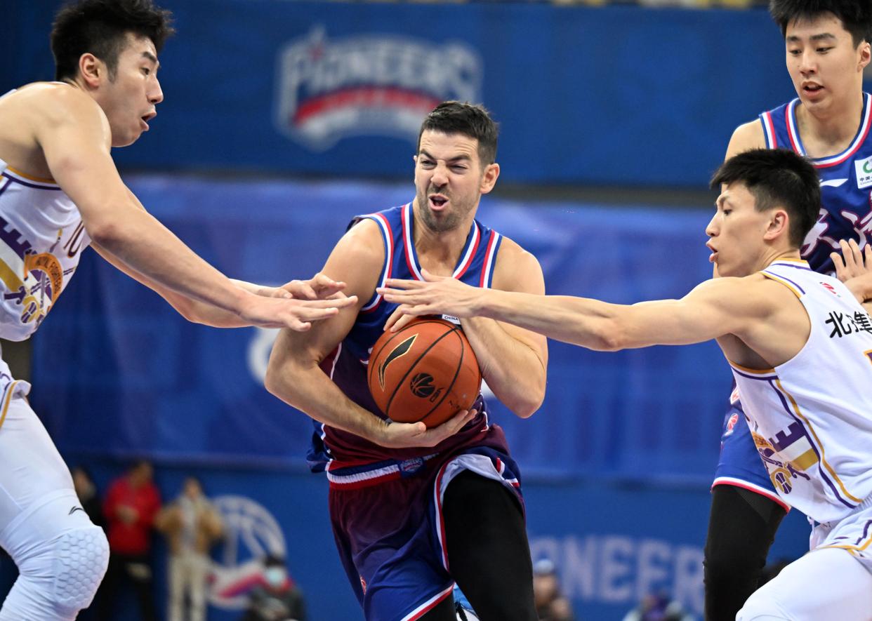 开云官方app入口-天津男篮大比分胜出，信心倍增